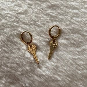 Key hoop Earrings